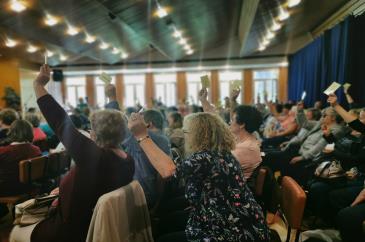 A küldöttgyűlésen a szavaznak a résztvevők