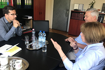 A képen Dr. Tapolczai Gergely és Dr. Nagy Sándor látható.